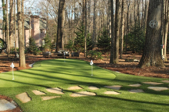 Los Angeles and Southern California backyard putting green